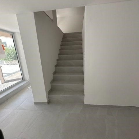  AB IMMO : Local / Bureau | LA GRANDE-MOTTE (34280) | 160 m2 | 3 685 € 