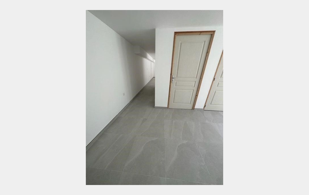 AB IMMO : Local / Bureau | LA GRANDE-MOTTE (34280) | 160 m2 | 3 685 € 