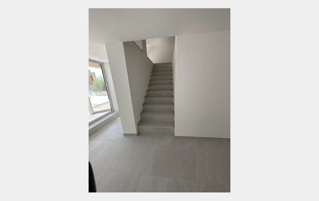 AB IMMO : Local / Bureau | LA GRANDE-MOTTE (34280) | 160 m2 | 3 685 € 